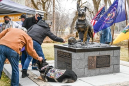 75th SFS MWD handlers honor war dog heroes