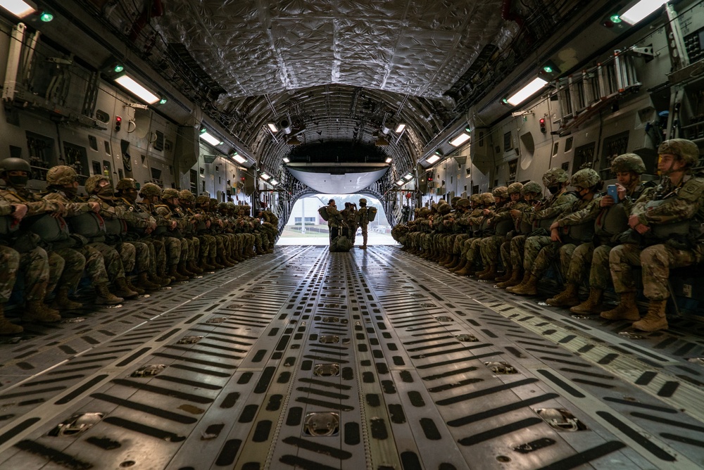 437th AW conducts all-female flights for Women’s History Month