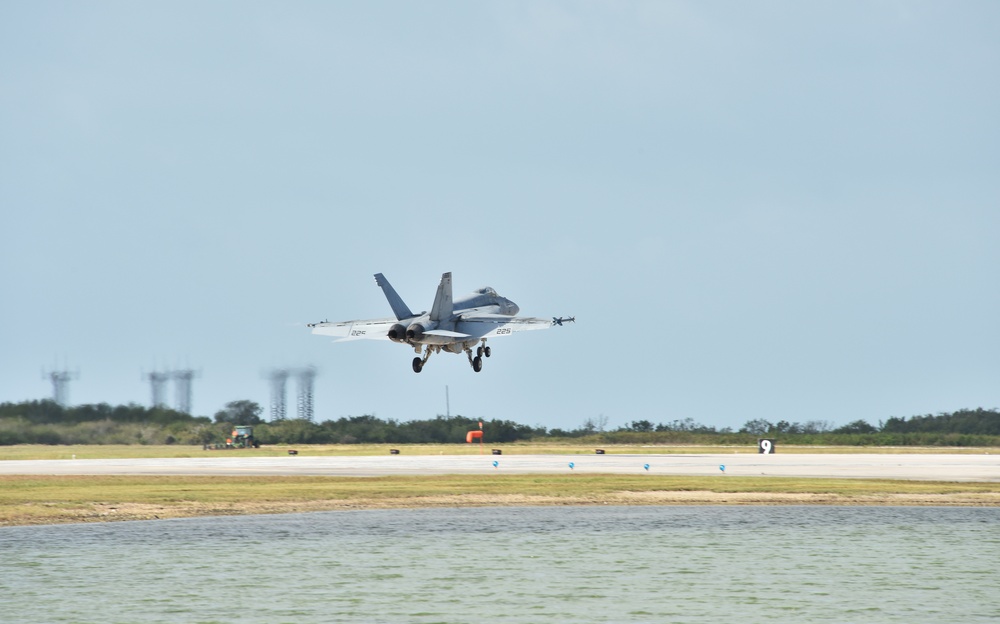 Jets train at NAS Key West