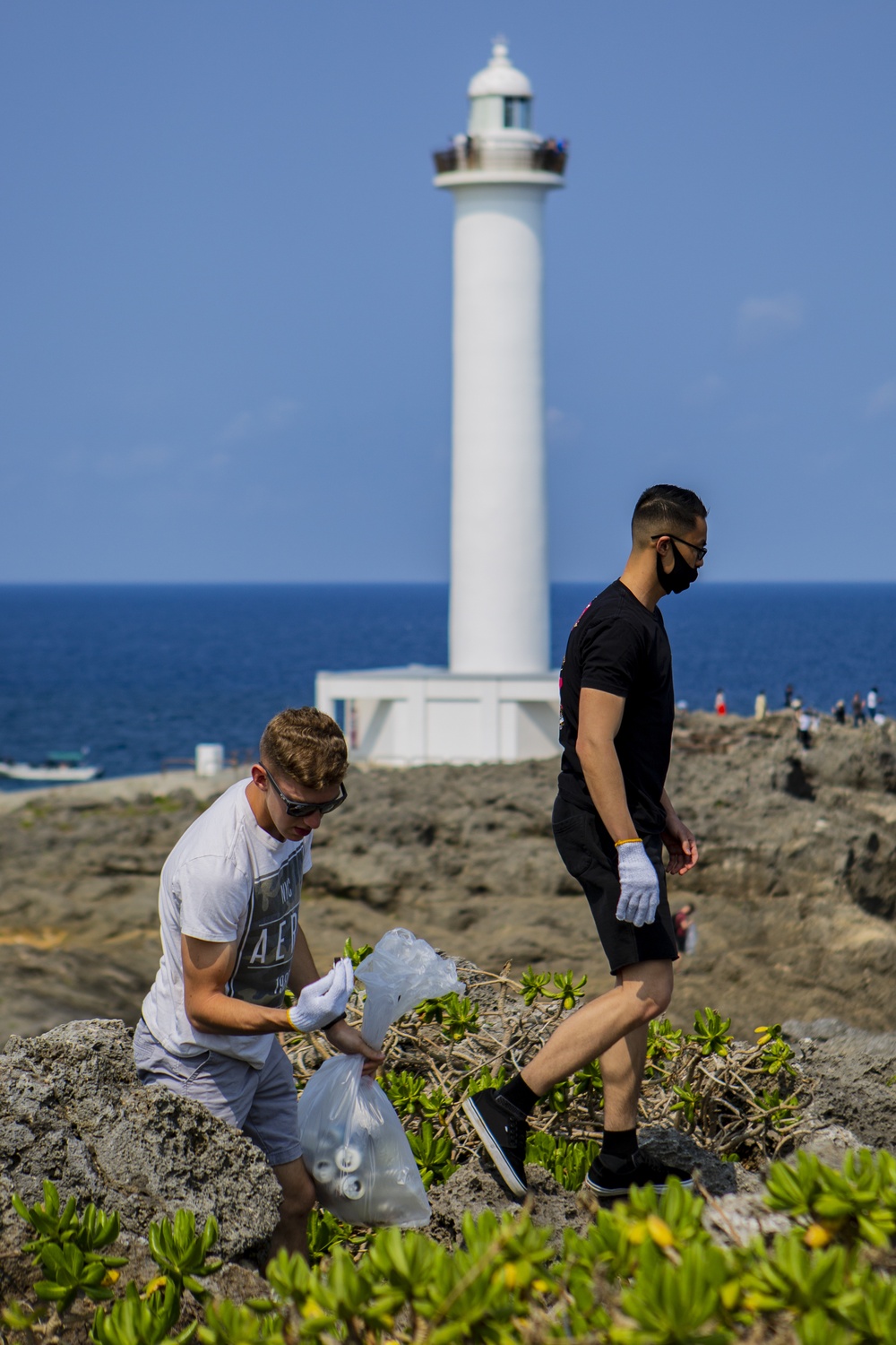 U.S. Marines volunteer to beautify Cape Zanpa