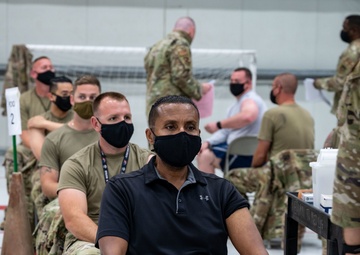 Al Dhafra medics receive, distribute first large batch of COVID-19 vaccines