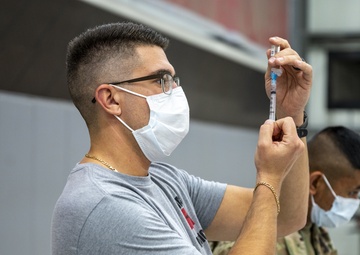 Al Dhafra medics receive, distribute first large batch of COVID-19 vaccines