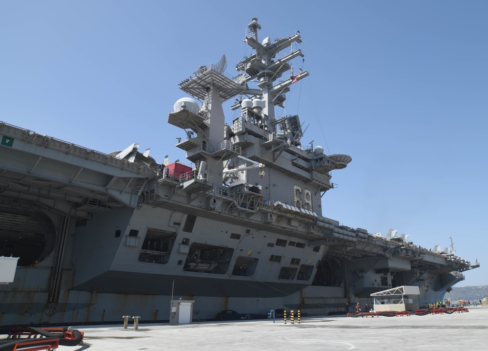 USS Dwight D. Eisenhower (CVN 69) Arrives in Souda Bay, Greece