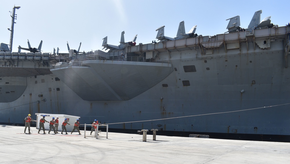 USS Dwight D. Eisenhower (CVN 69) Arrives in Souda Bay, Greece