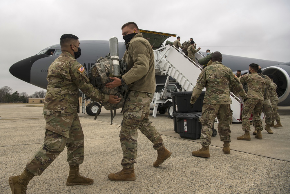 Hawaii National Guard deploys approx. 80 soldiers and Airmen to Washington