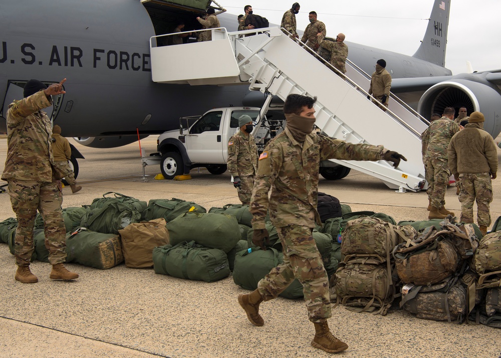 Hawaii National Guard deploys approx. 80 soldiers and Airmen to Washington
