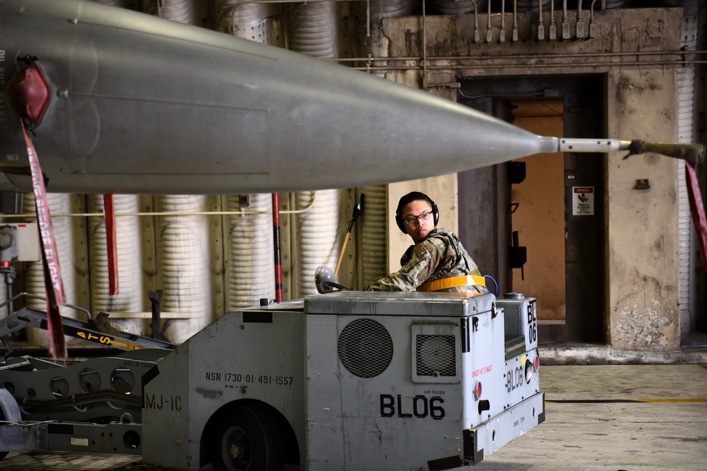 Maintainers keep jets ready, flying