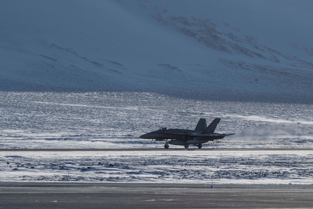 RCAF CF-18 Tests Mobile Arrestor Rear System at Thule AB, Greenland
