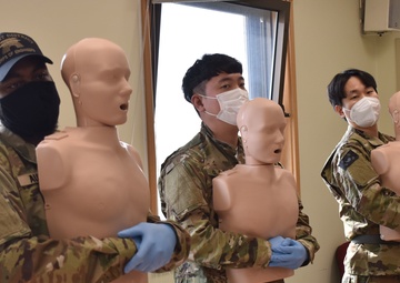 Far East District personnel learn basic life-saving skills