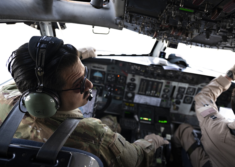 AWACS crew eyes over the battle