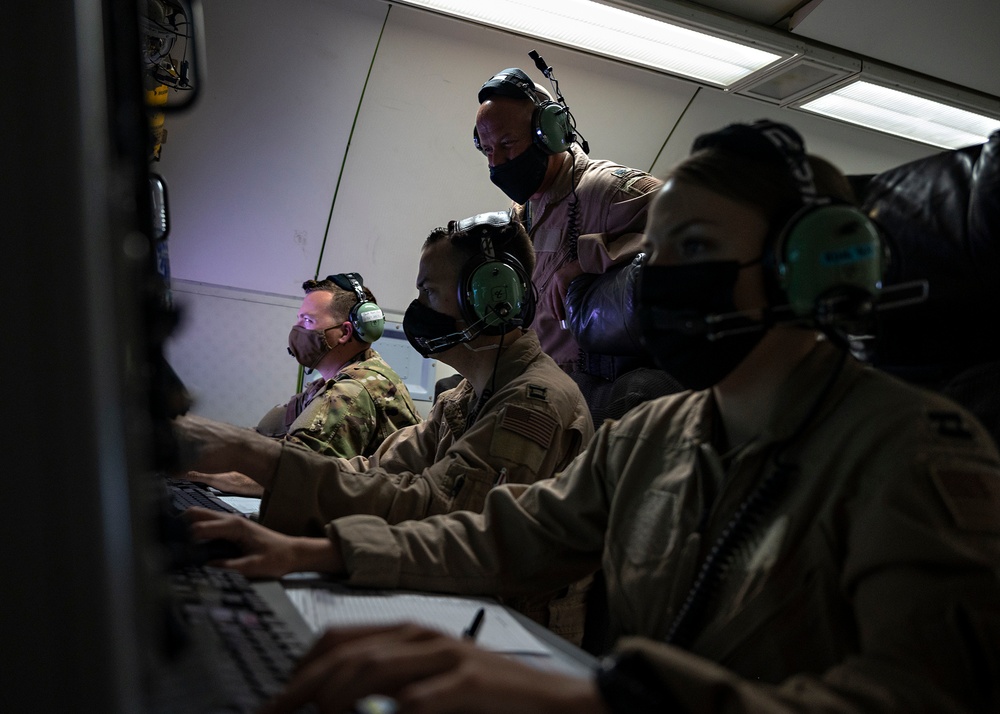 AWACS crew eyes over the battle