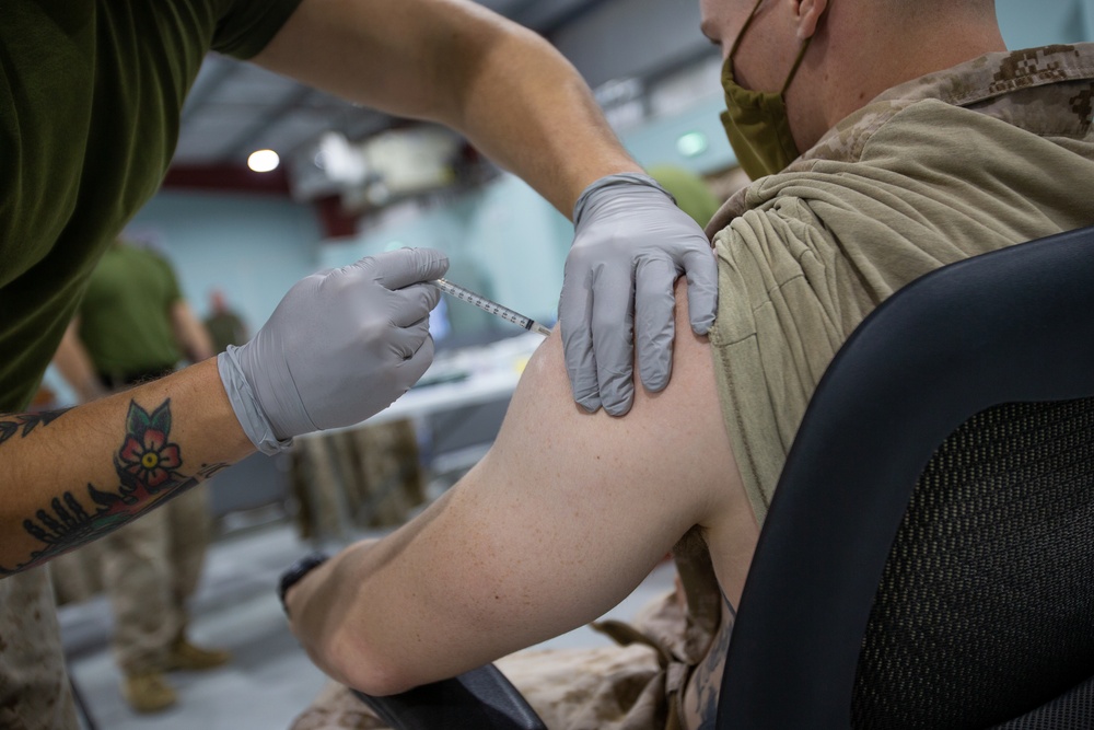 Marines Receive Covid-19 Vaccine