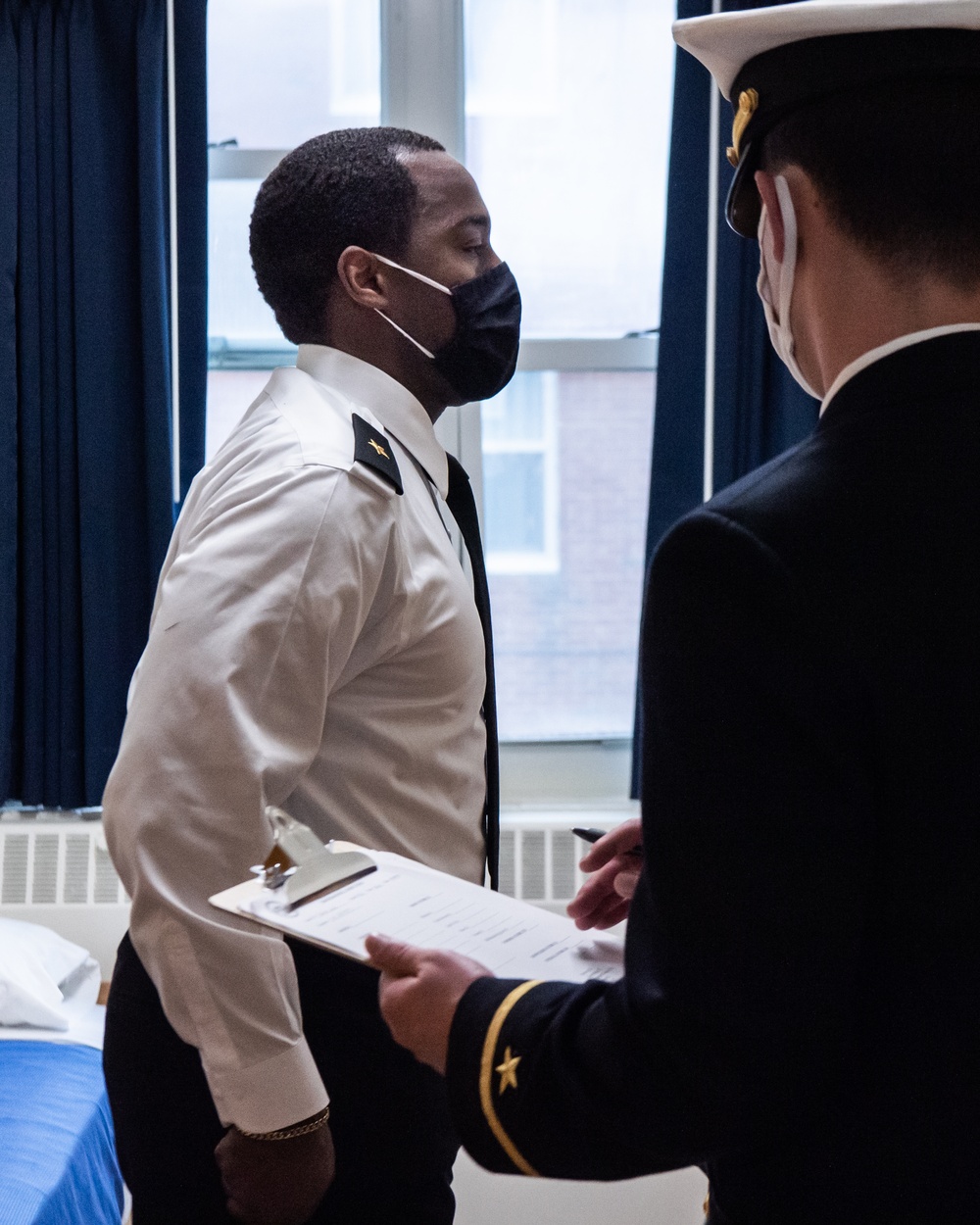 210318-N-TE695-0001 NEWPORT, R.I. (March 18, 2021) Naval Science Institute Seaman-to-Admiral (NSI/STA21) class 21010 conduct uniform inspections