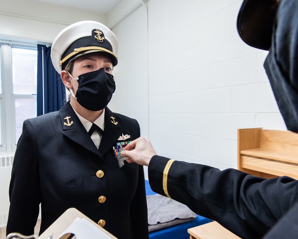 210318-N-TE695-0004 NEWPORT, R.I. (March 18, 2021) Naval Science Institute Seaman-to-Admiral (NSI/STA21) class 21010 conduct uniform inspections