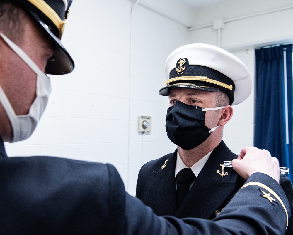 210318-N-TE695-0003 NEWPORT, R.I. (March 18, 2021) Naval Science Institute Seaman-to-Admiral (NSI/STA21) class 21010 conduct uniform inspections