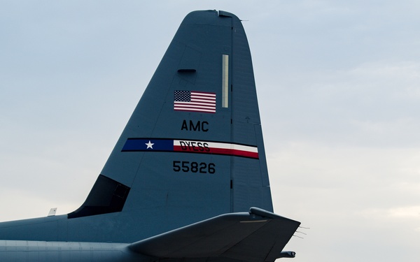 C-130 fuels CENCOM mission
