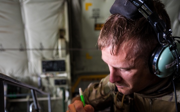 C-130 fuels CENCOM mission