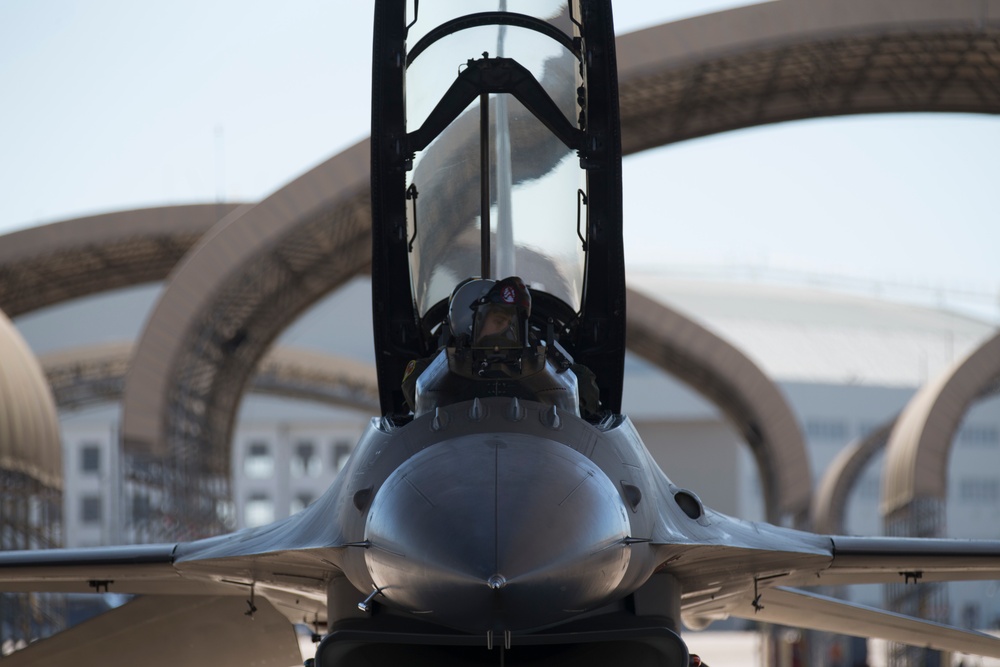 F-16 Flight Test