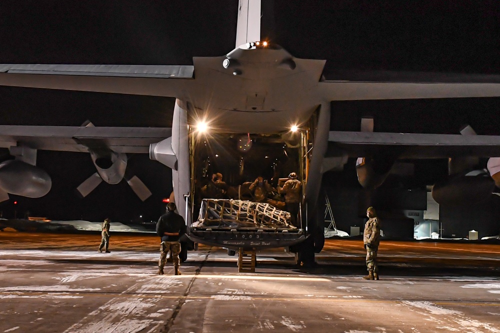 Dvids - Images - A U.s. Air Force C-130, 133 Airlift Wing, Arrives At 5 