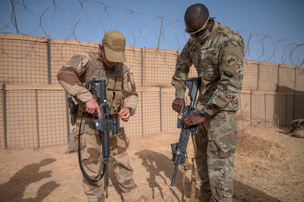 U.S. Africa Command forces conduct assessment in Timbuktu, Mali