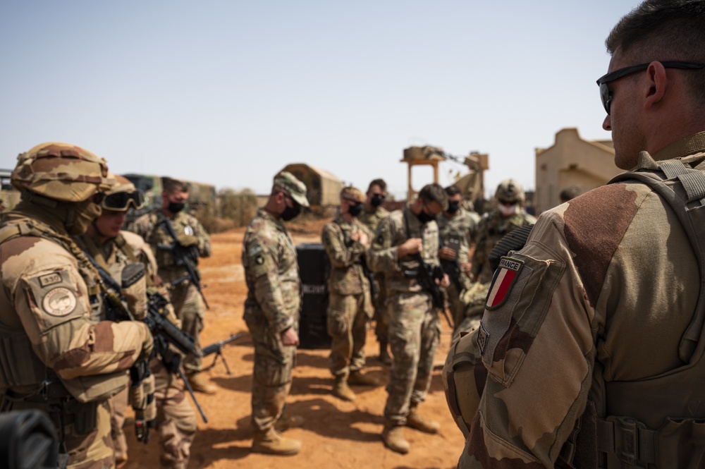 U.S. Africa Command forces conduct assessment in Timbuktu, Mali