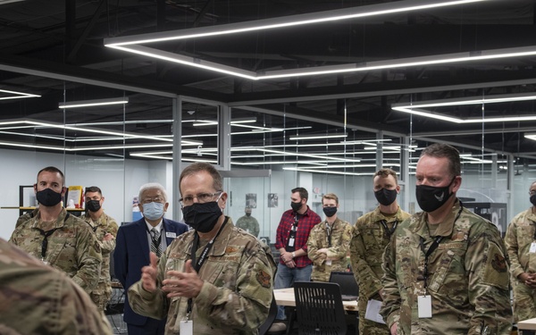 AFSOC commander visits 1st SOW Innovation Cell