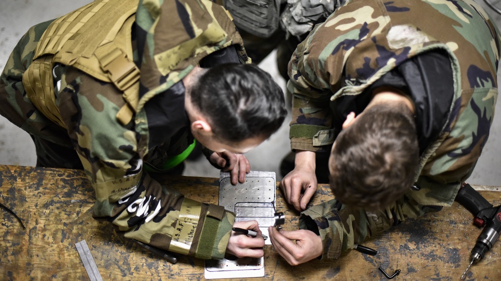 8th MXS uses precision, accuracy to support Wolf Pack mission