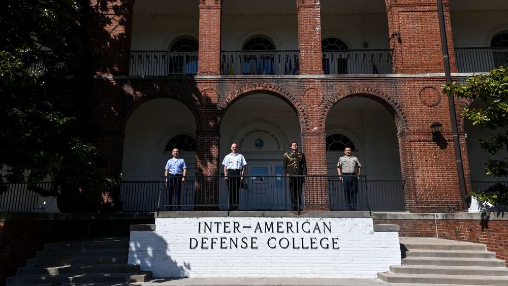 Peruvian Army Brig. Gen. Cristian García Rodríguez, Deputy Defense Visits the IADC