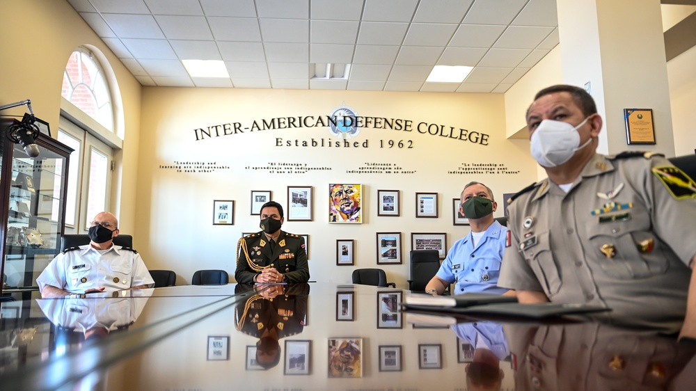 Peruvian Army Brig. Gen. Cristian García Rodríguez, Deputy Defense Visits the IADC