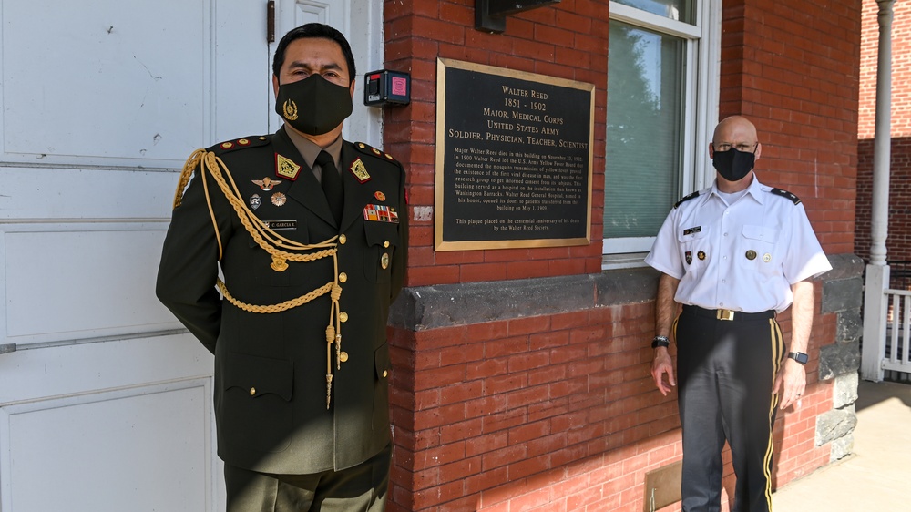 Peruvian Army Brig. Gen. Cristian García Rodríguez, Deputy Defense Visits the IADC