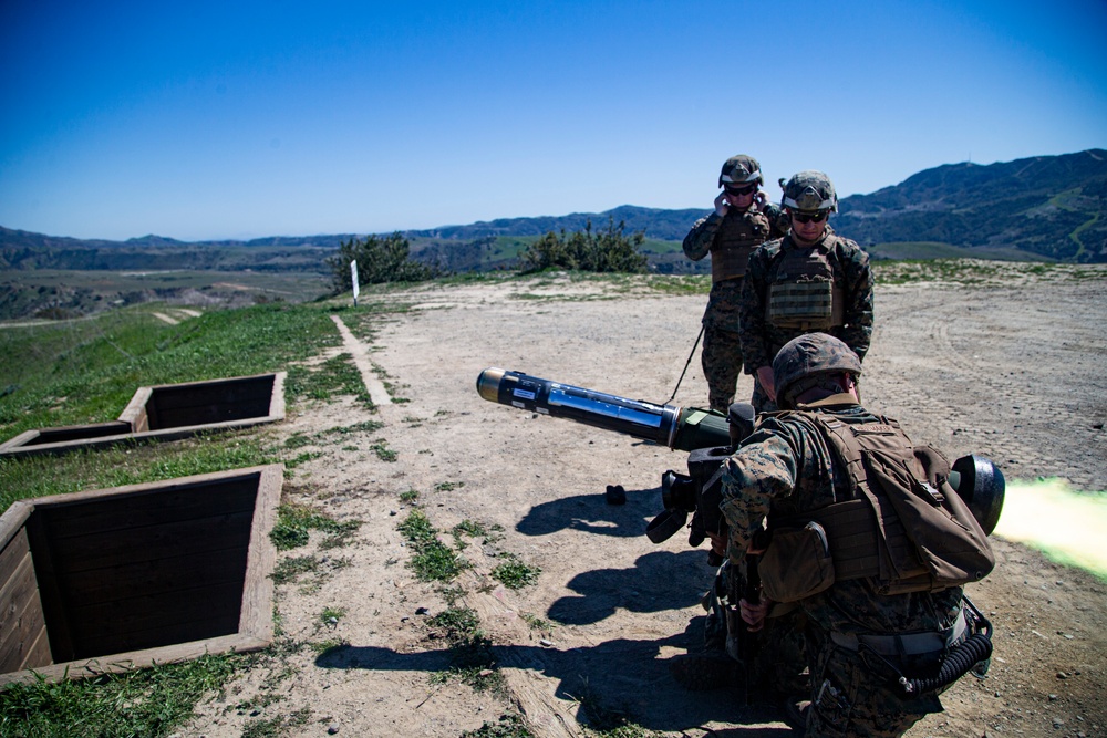 IMC Marines fire Javelins