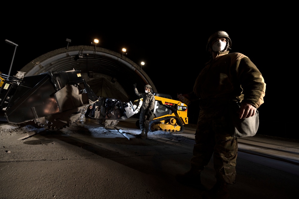 52nd CES conducts rapid runway repair training