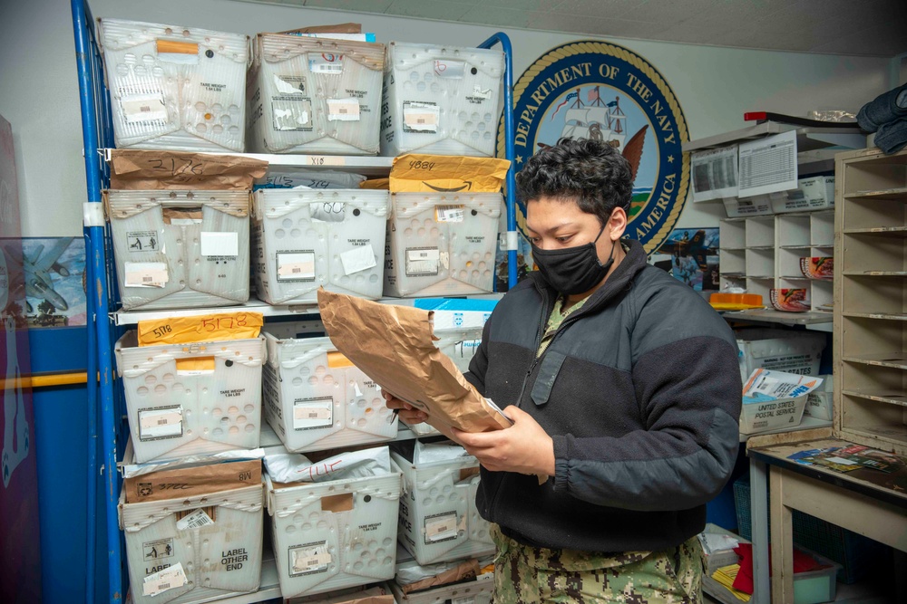 USS Ronald Reagan Mail Volunteer Event