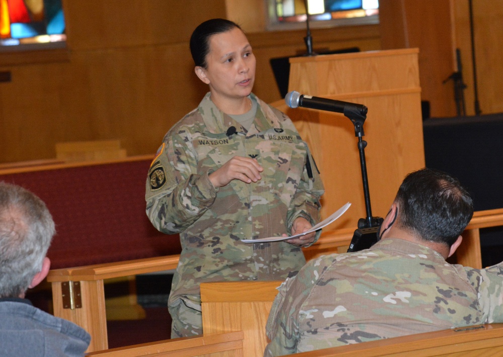 Fort Lee pauses for extremism discussion