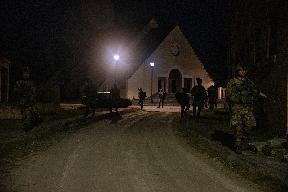 Street to Street | Dutch Marines participated in MOUT training on Camp Lejeune