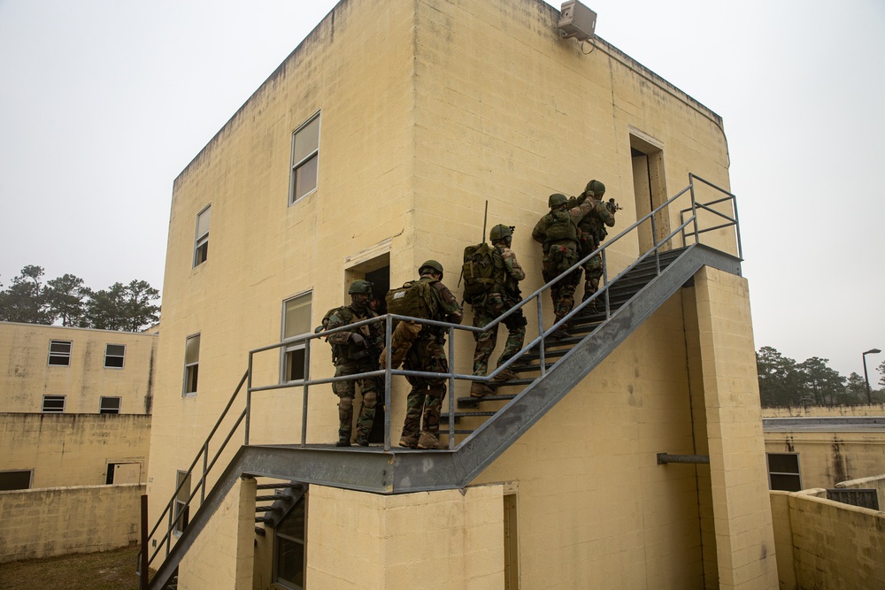 The Final Push | Dutch Marines participate MOUT training on Camp Lejeune