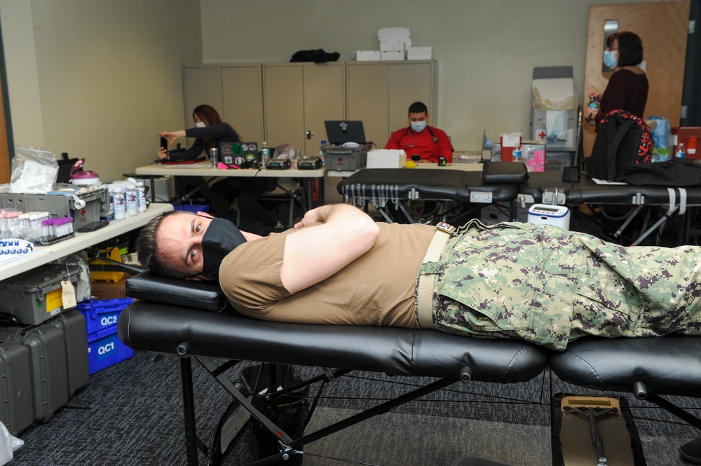Women’s Leadership and Mentorship Program Hosts Blood Drive