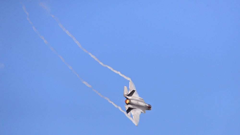 F-35A pilot flies practice demonstration at Hill Air Force Base