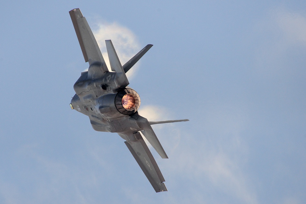 F-35A pilot flies practice demonstration at Hill Air Force Base