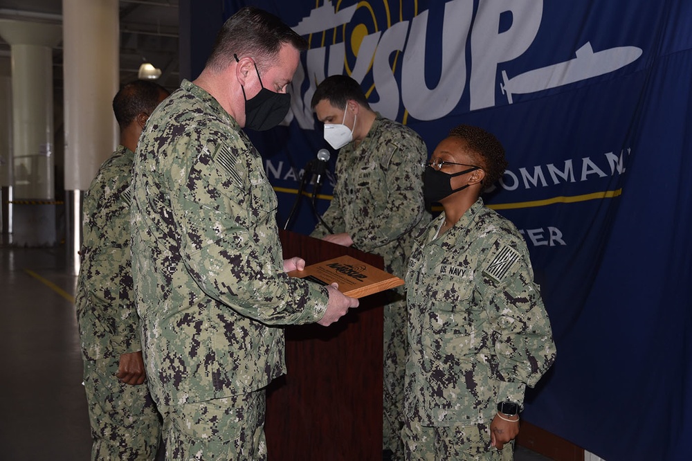 NAVSUP FLC San Diego Commanding Officer awards Sailors of the Quarter