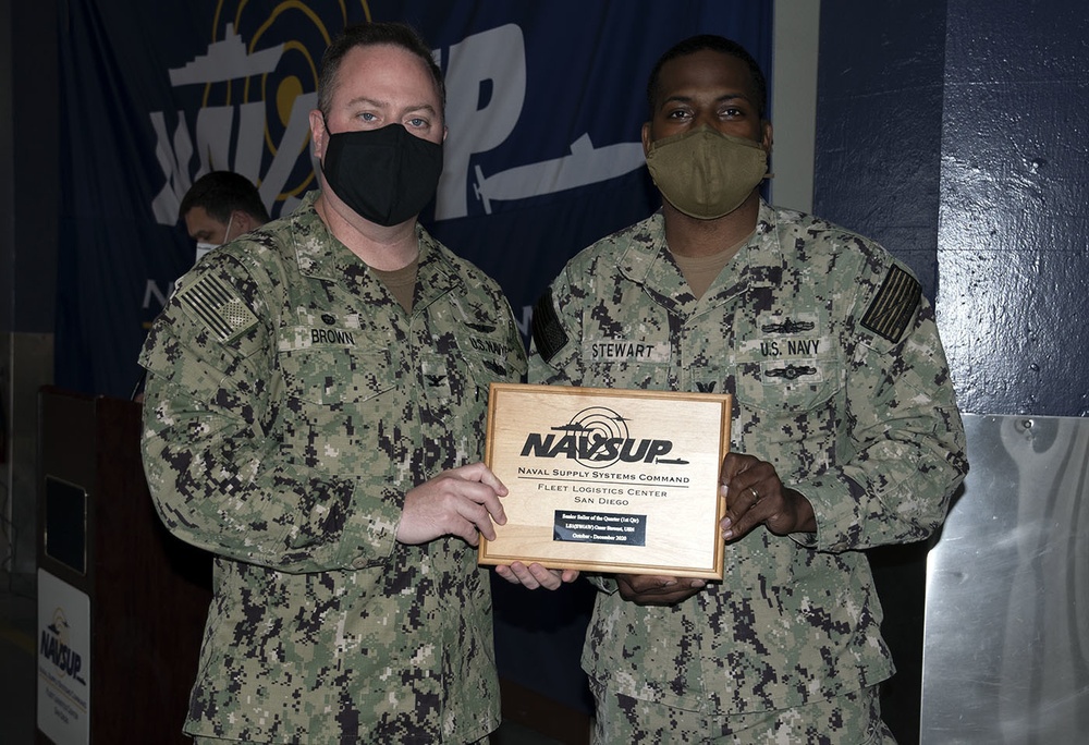 NAVSUP FLC San Diego Commanding Officer awards Sailors of the Quarter