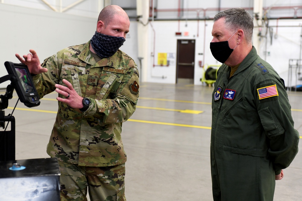 AETC Commander Visits Luke AFB