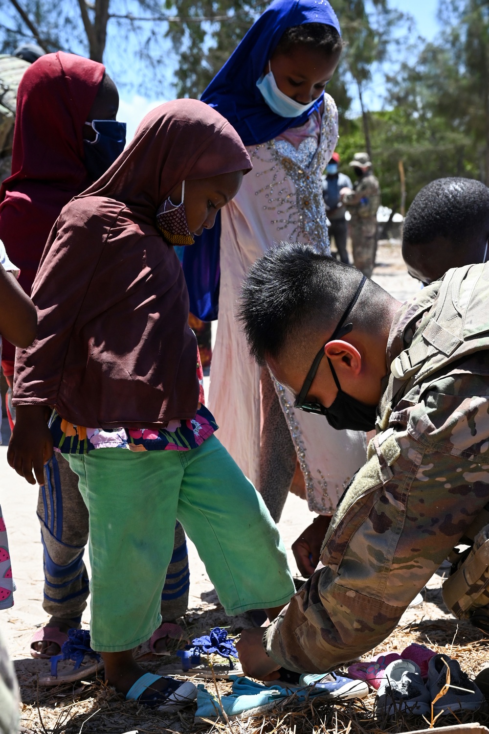 Deployed soldiers give back to local Kenyan village