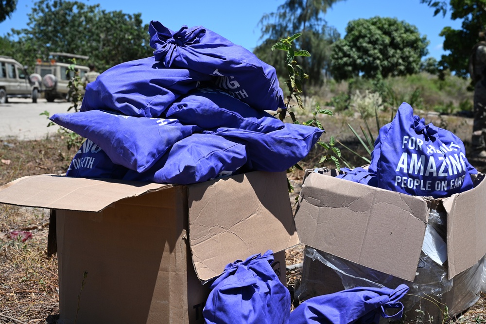 Deployed soldiers give back to local Kenyan village