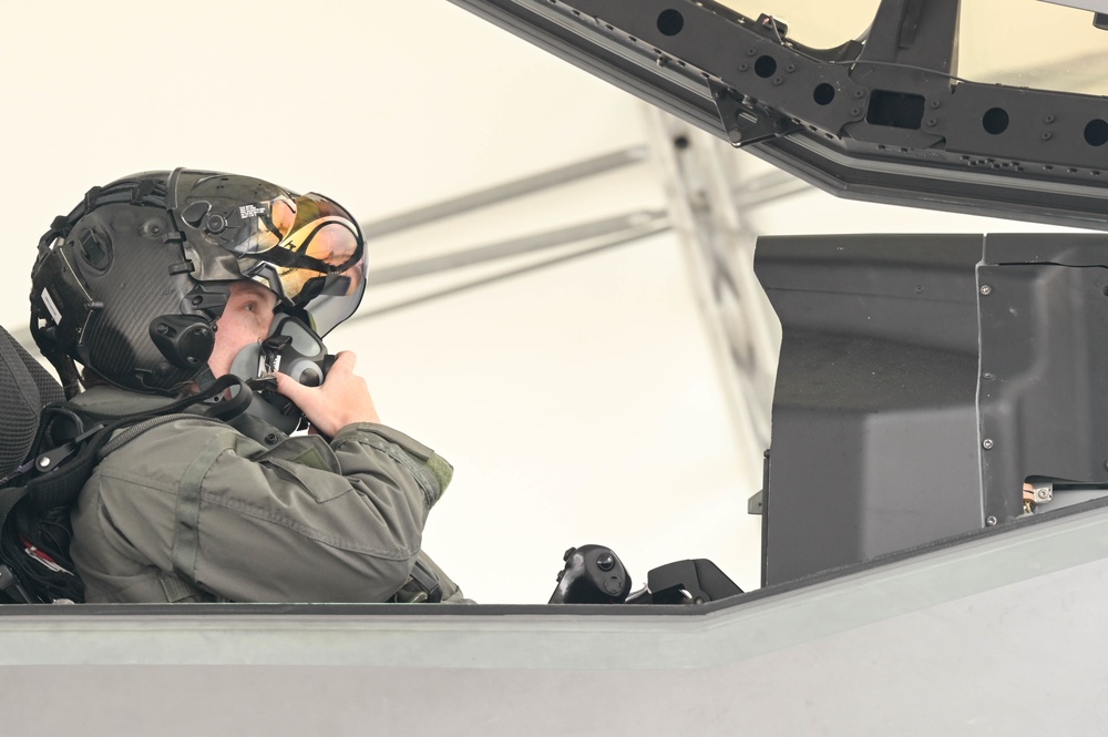 F-35 B-Course Student Pilots 1st Flight