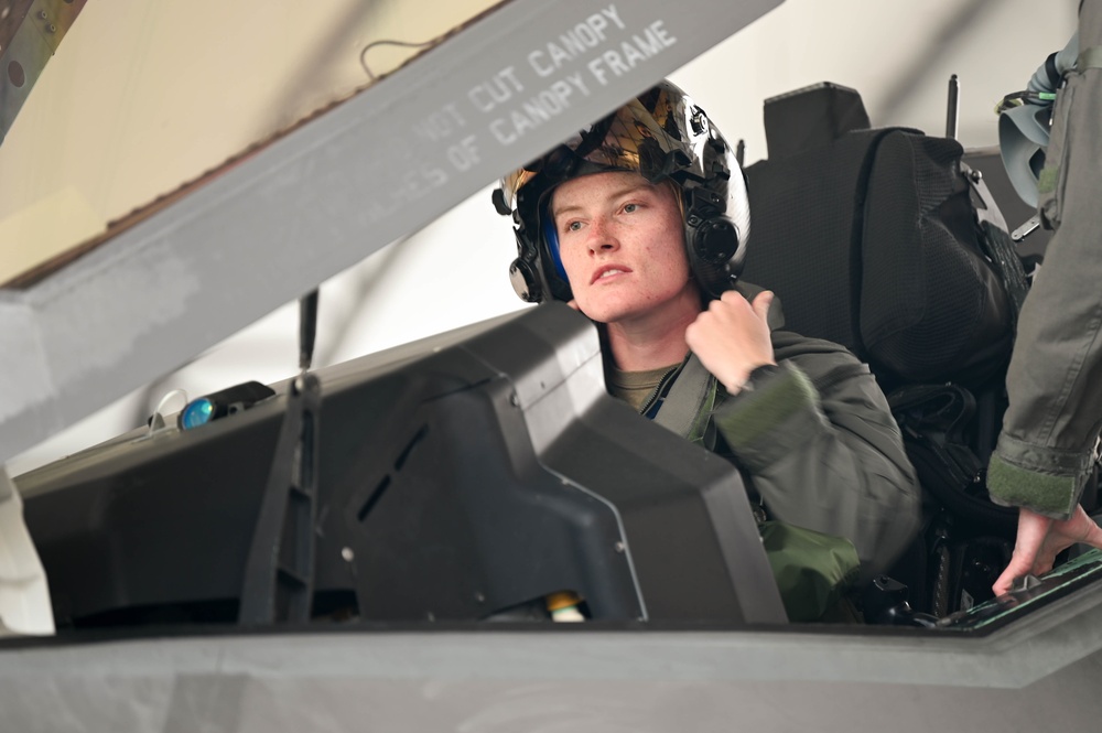 F-35 B-Course Student Pilots 1st Flight