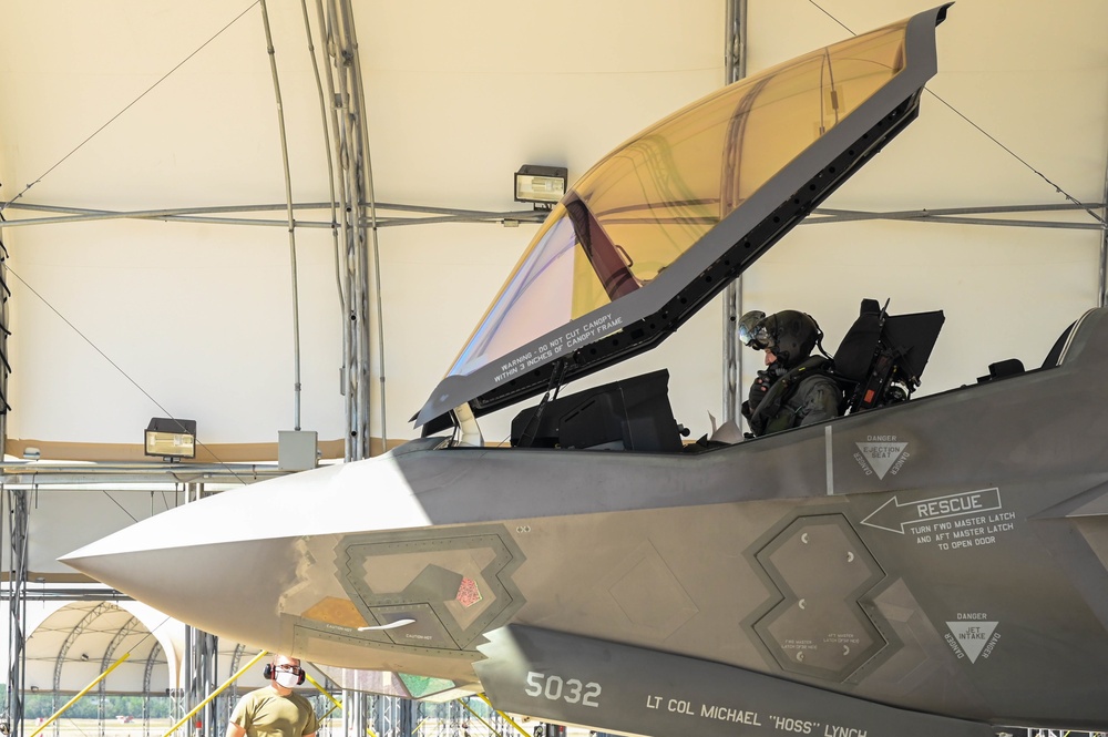 F-35 B-Course Student Pilots 1st Flight