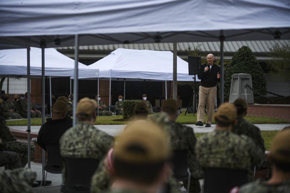 Director, Naval Nuclear Propulsion Program Holds All-Hands Call at Naval Nuclear Power Training Command