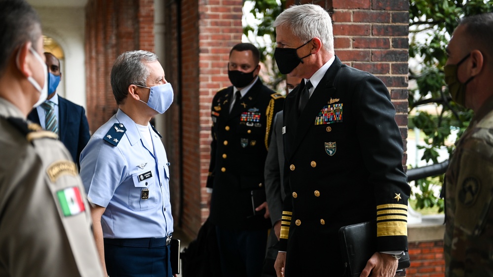 USSOUTHCOM Commander Admiral Faller visits the IADC