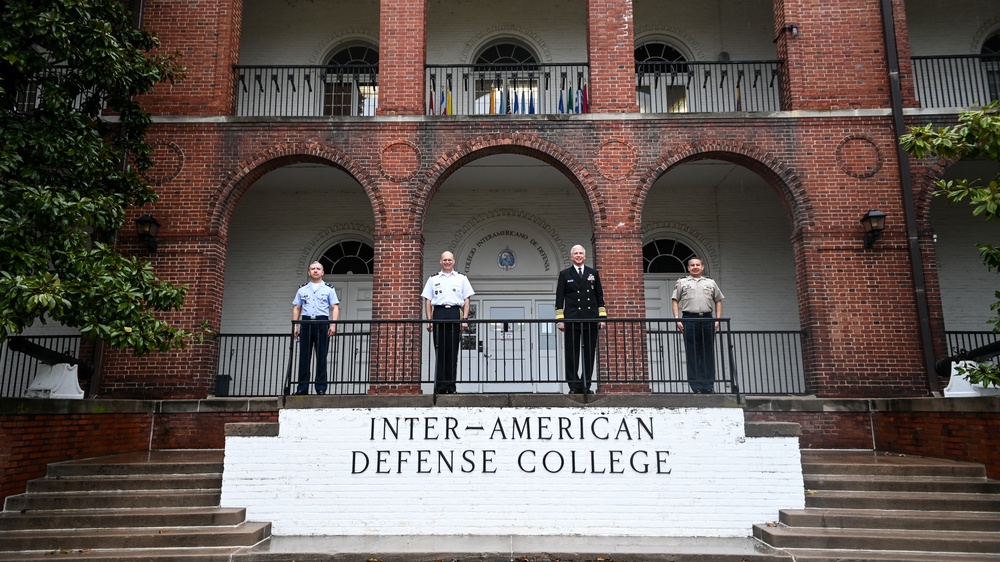 USSOUTHCOM Commander Admiral Faller visits the IADC